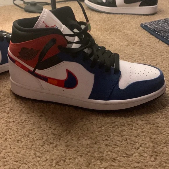 Jordan | Shoes | Air Jordan Mid Se Whiteuniversity Redrush  display picture 2